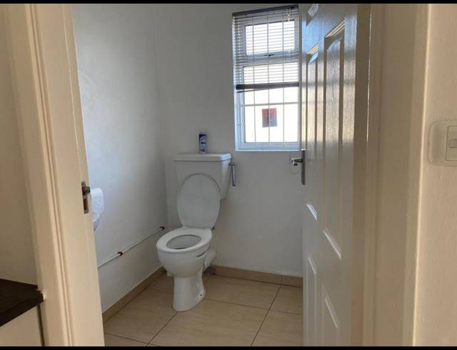 BUSINESS PROPERTY TO RENT IN NEWTON PARK